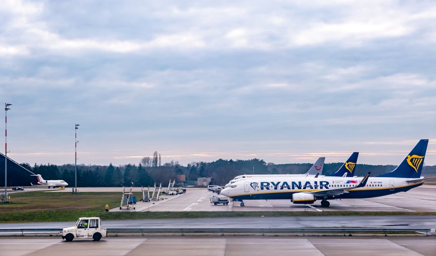alt=ryanair
