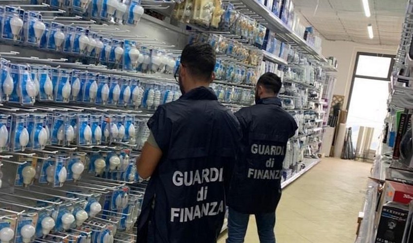 gdf-caltanissetta-contraffazione-sicurezza