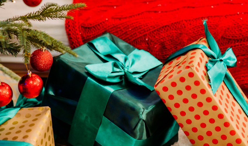alt="natale regali"